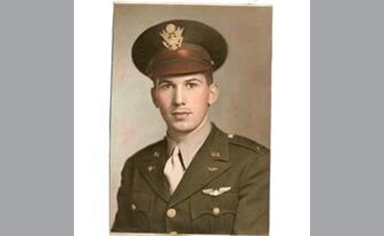 Photo of Dr. King in army uniform.