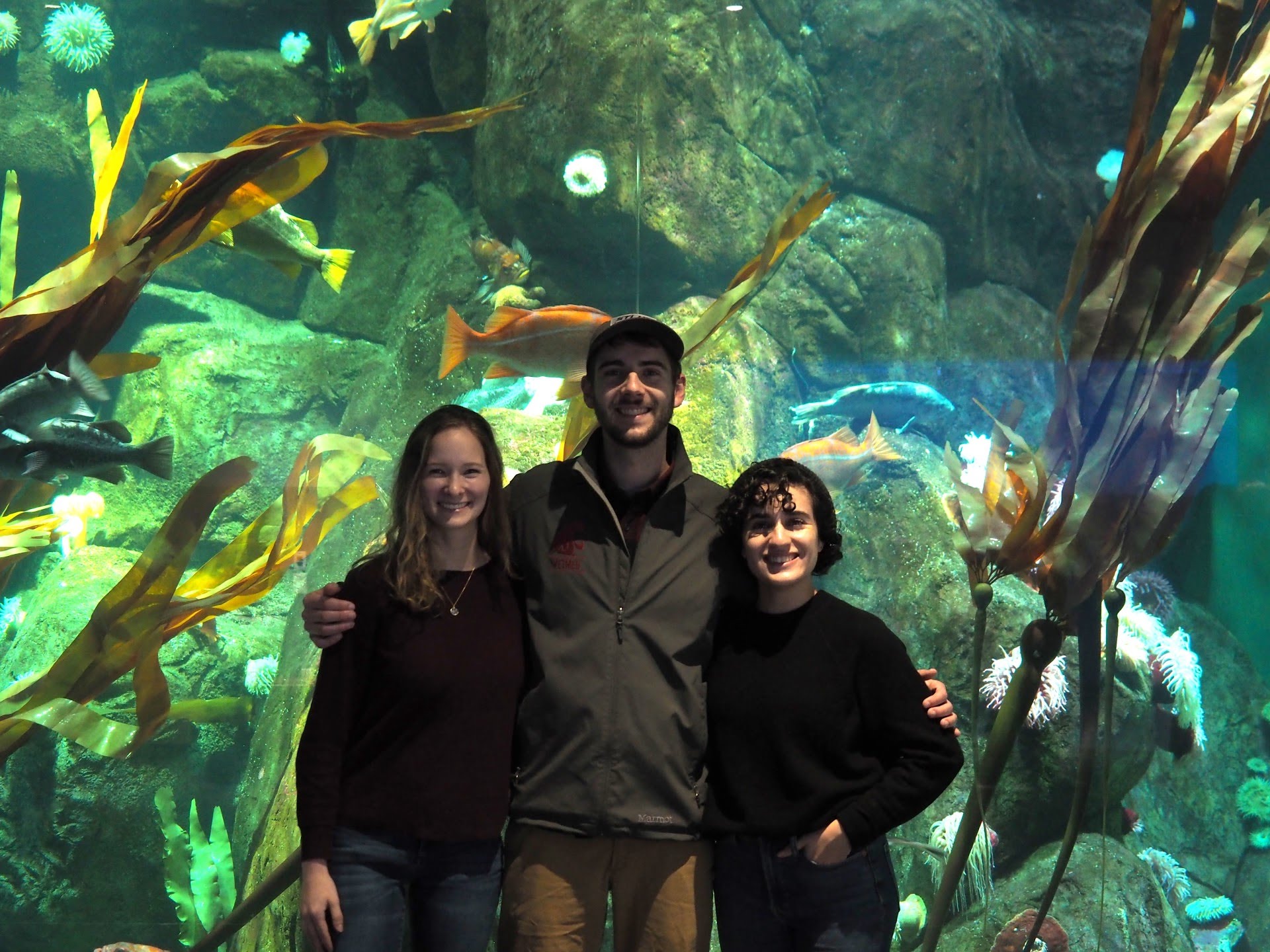 Aquatics Club officers on a club trip to the Point Defiance Zoo and Aquarium