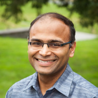 Bala Krishnamoorthy headshot