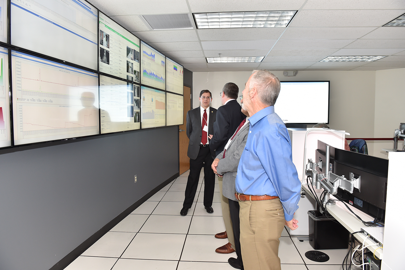 ISNOC Ribbon Cutting 2017
