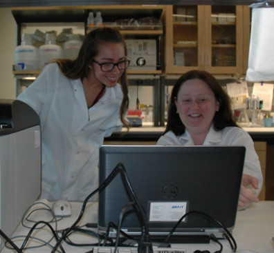 RitaJanelComputerBack2cropp