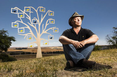 Smithsonian - MKS with tree