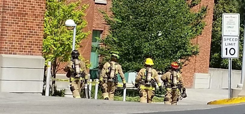 Pullman firefighters round the corner of ETRL