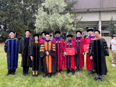 Group photo at commencement.