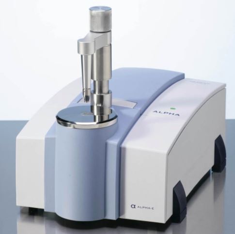 Bruker ALPHA