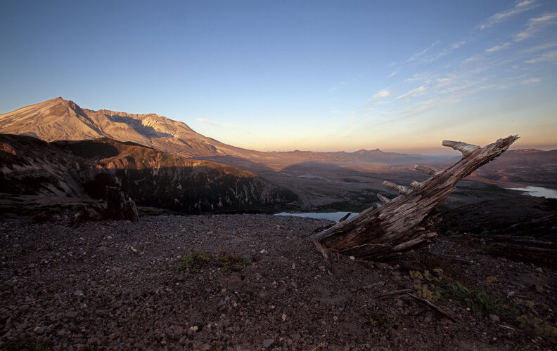 Mount St. Helens crater and the pumice plain