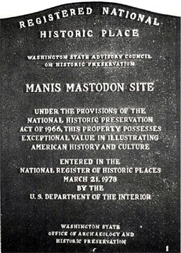 Plaque of Manis Mastodon site as registered national historic place. Photo Bob Cooper