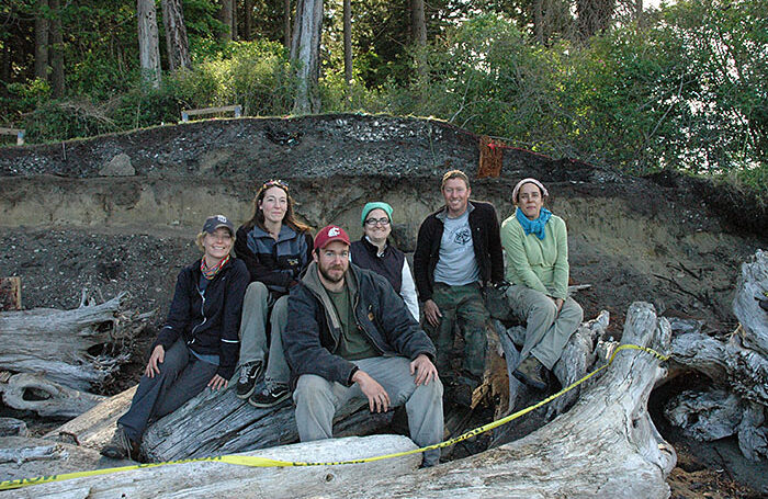 WSU archaeologists on Galiano