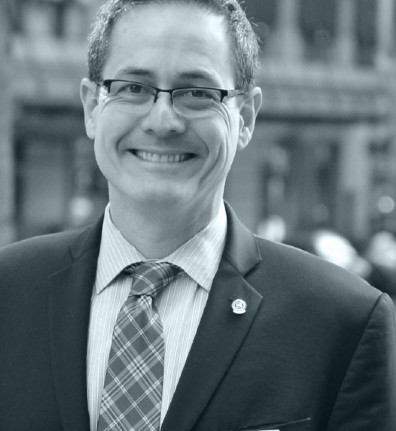 Burl Battersby ’12, ’13 MBA. Photo Richard H. Miller