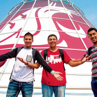 Coug students celebrate Campaign for Washington State University. Photo Robert Hubner