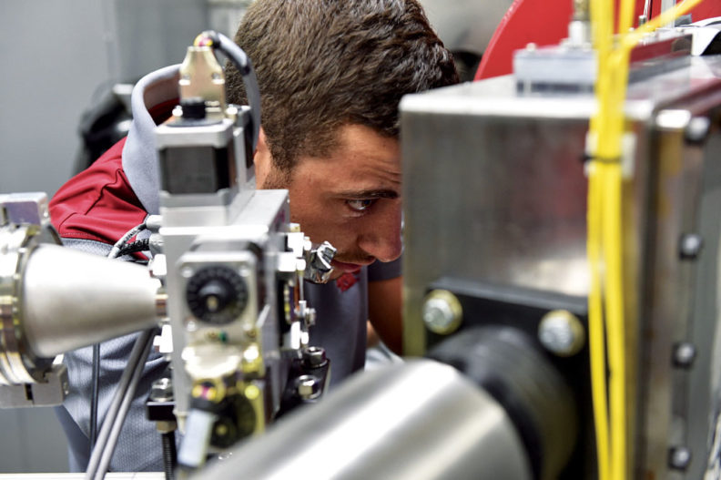 Dynamic compression launcher