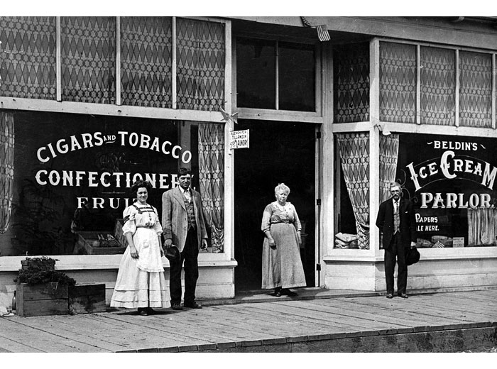 Beldin’s Store, Hanford, 1935