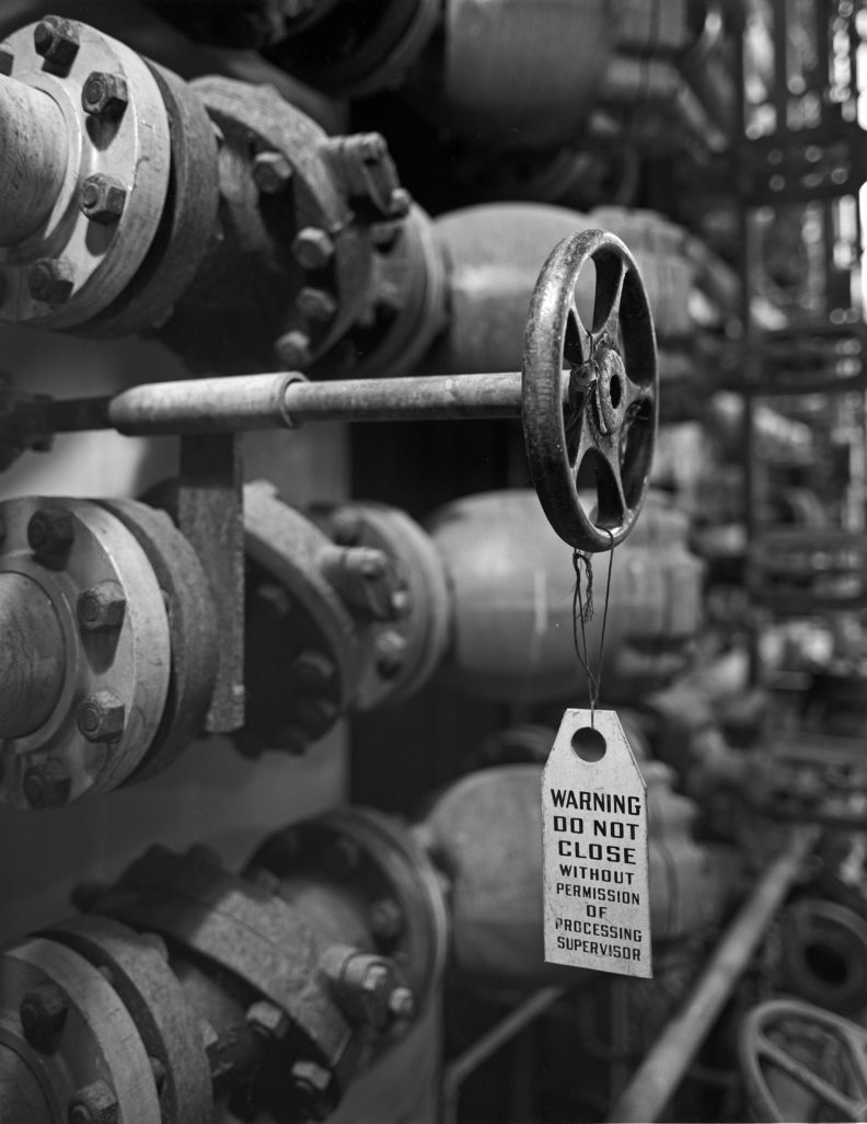 Warning tag on valve at Hanford