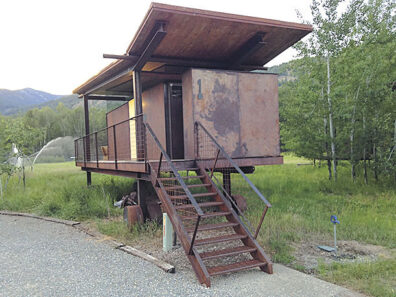 Rolling Huts, Mazama