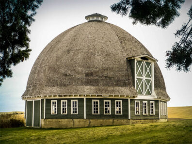 Leonard Barn near Pullman, Washington