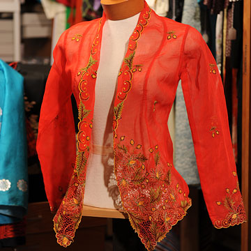 Kebaya-sheer blouse made of cutwork and embroidery, Indonesia, mid-20th century