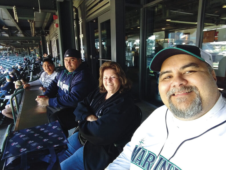 Fa’amomoi Masaniai III family at a Seattle Mariners game
