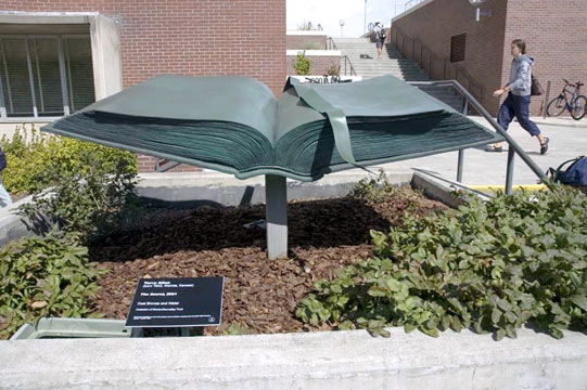 The Secret sculpture