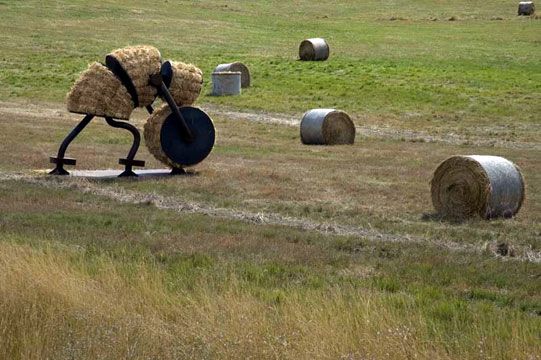 Makin’ Hay sculpture
