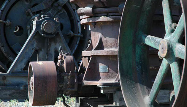 Electrical generating equipment, Havana Street between Trent and Broadway avenues