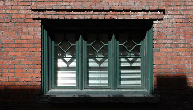 Windows, south elevation. S. 157 Howard St.