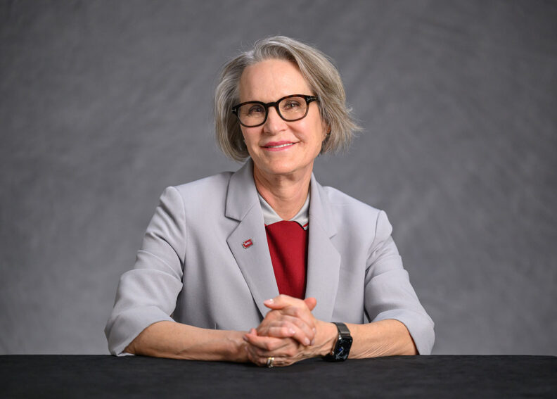 portrait of Washington State University President Elizabeth Cantwell
