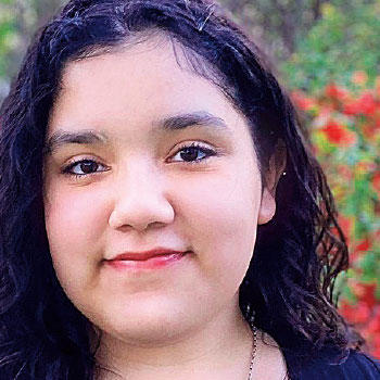 Head shot of Mariana Lombera