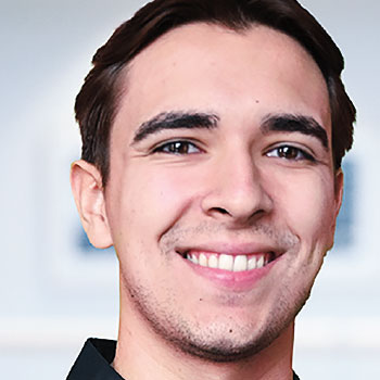 Head shot of Alex Roaf