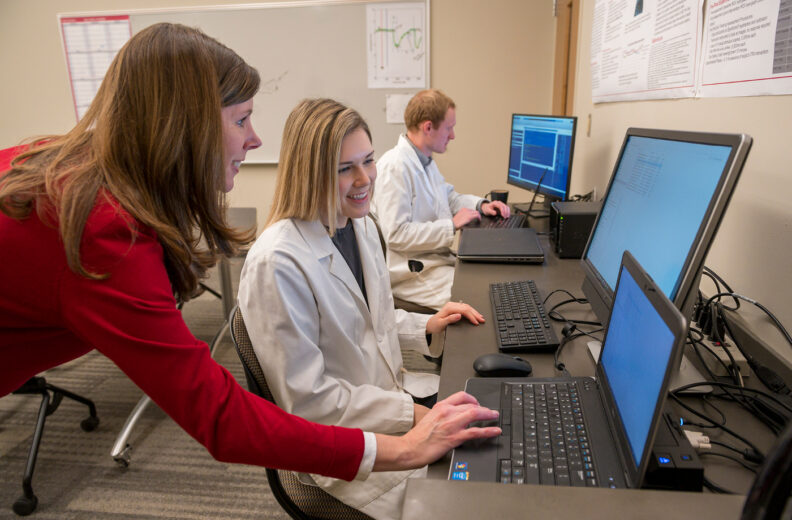 Georgina Lynch, PhD, working with WSU students.