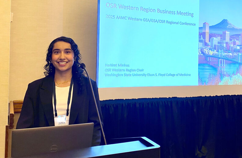 MD Student Harkirat Minhas at AAMC giving a presentation.