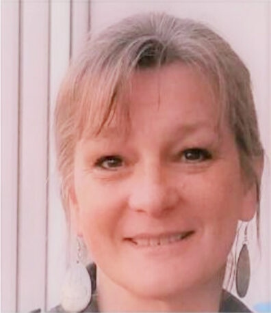 Vicki Lowe