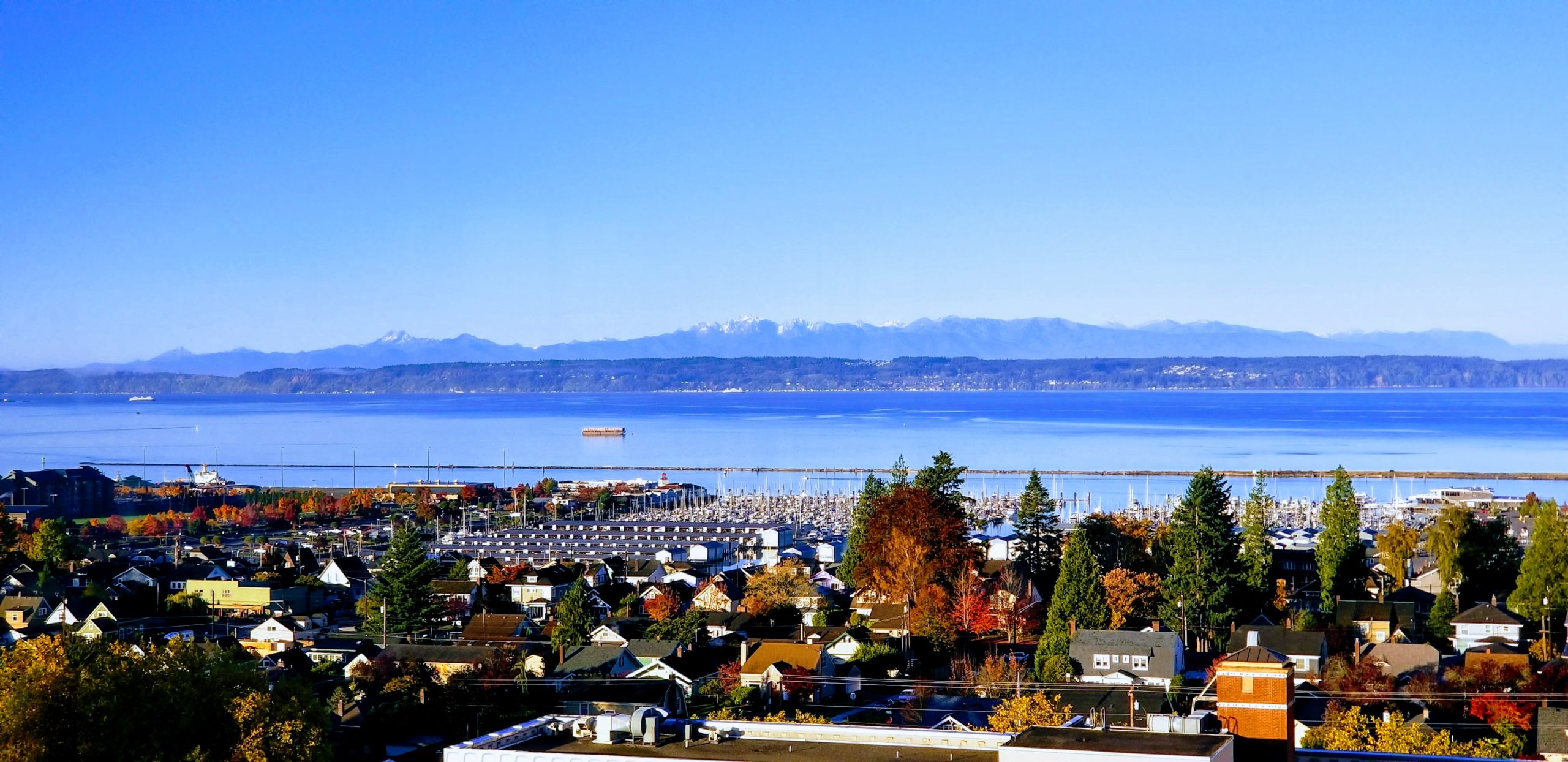 Everett skyline with water and mountains in the distance.