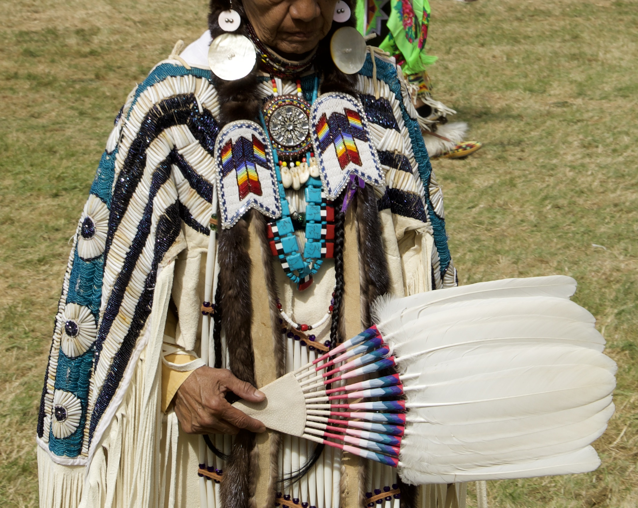 Traditional Native American clothing