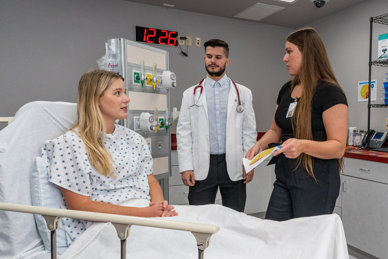 Standardized Patient in Virtual Clinic Center