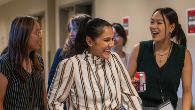 MD students walking down hallway