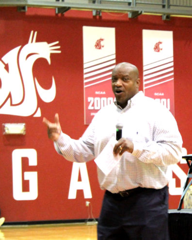 Mack Strong, former Seattle Seahawk, provided a keynote for the Native Youth Sports Summit.