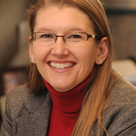 Photo of Lisa Hunter