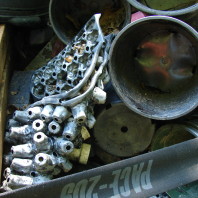Thin-walled pots melt during steaming, but thick-walled pots hold up