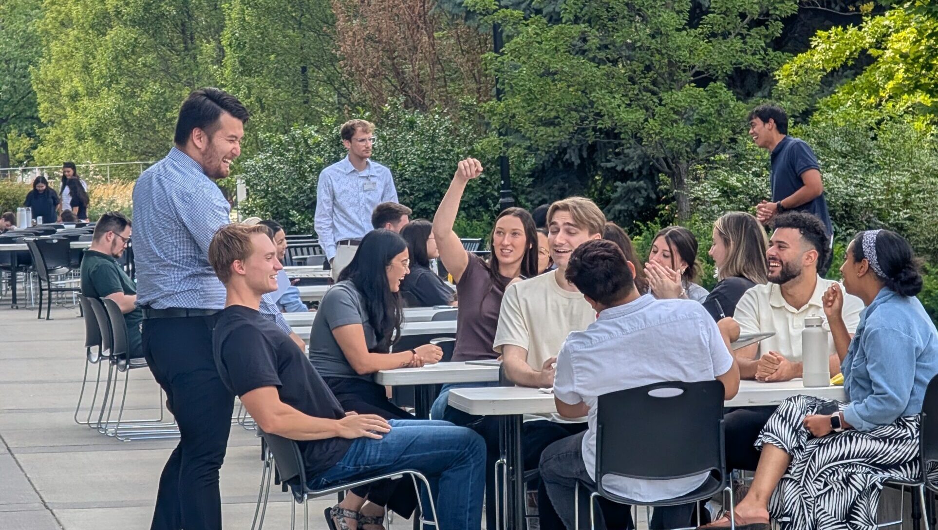 Incoming Doctor of Pharmacy students enjoy the nice weather while participating in a Fun Science Review