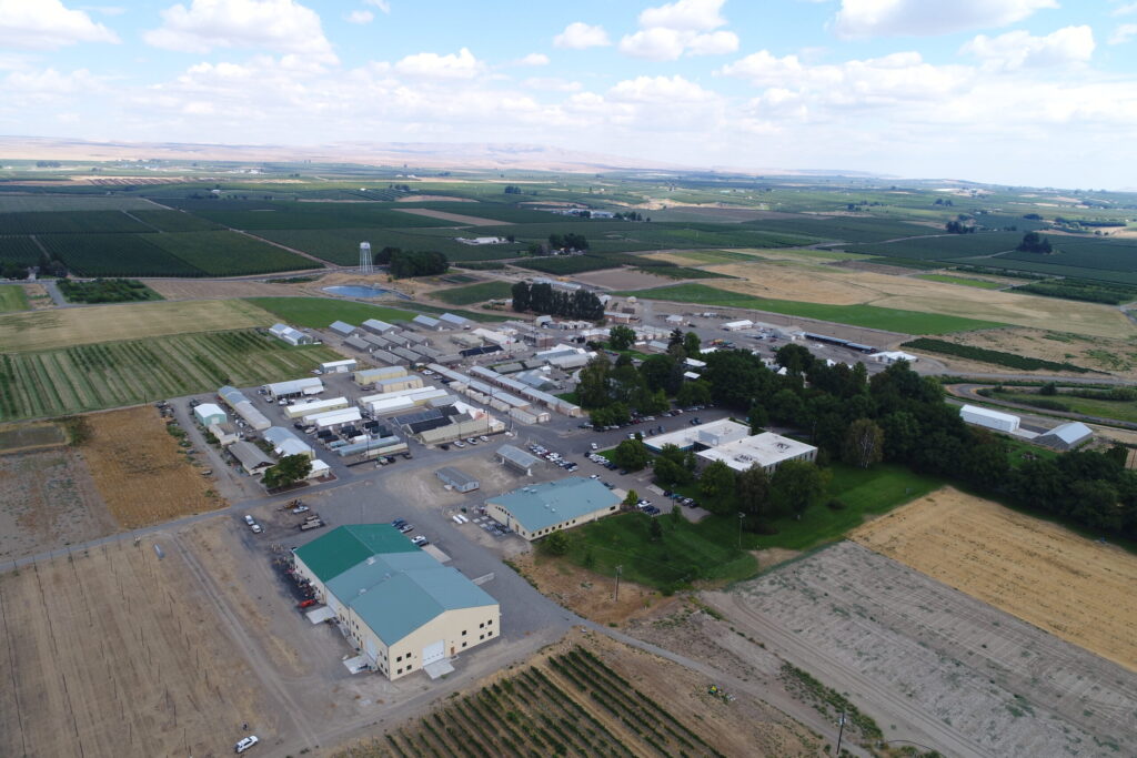 Aerial view of Prosser IAREC buildings surrounded by fields.