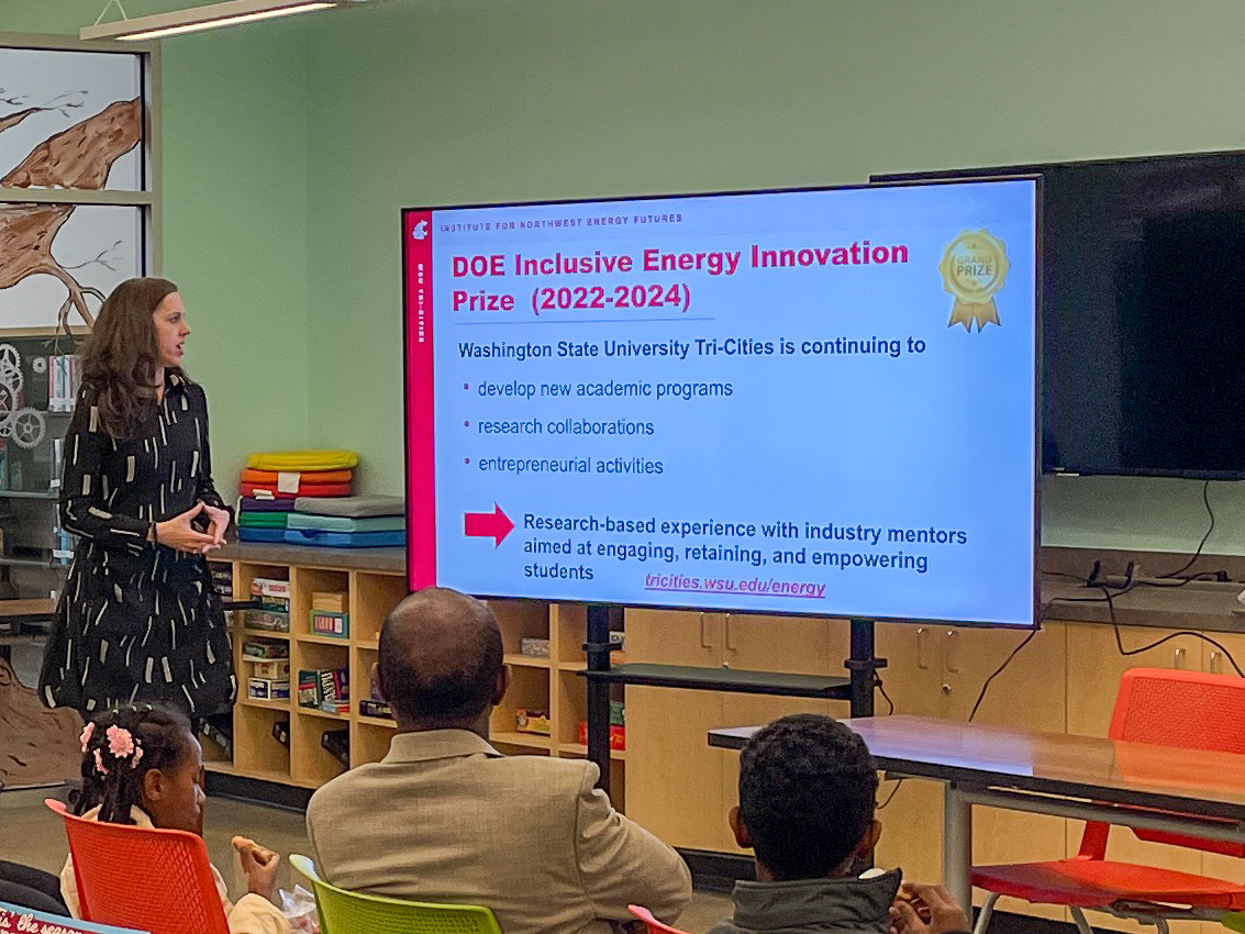 Jillian Cadwell, WSU Tri-Cities Research Associate and Civil Engineering Adjunct Professor presenting at RPL.