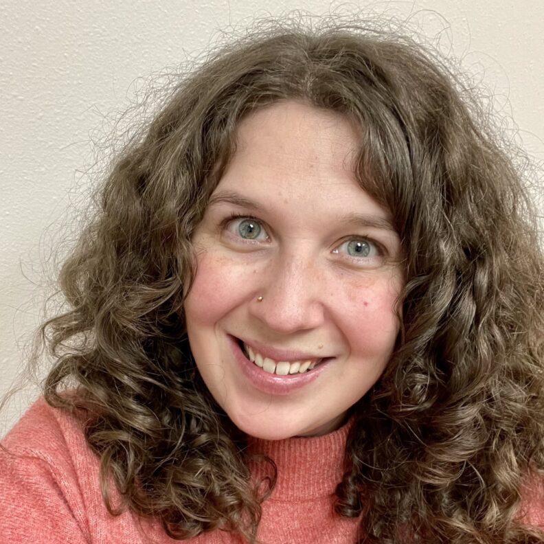 Headshot of Jess Cross.