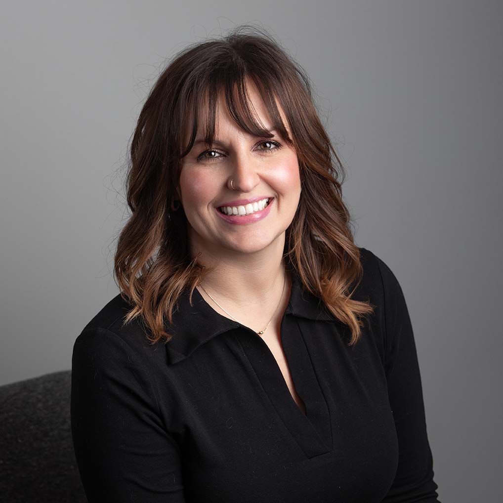 Headshot of Gina Smith.
