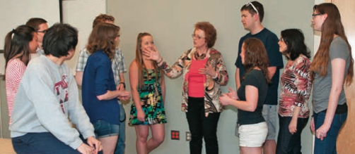 Sandi Brabb, Voiland College co-op coordinator, meets with students.