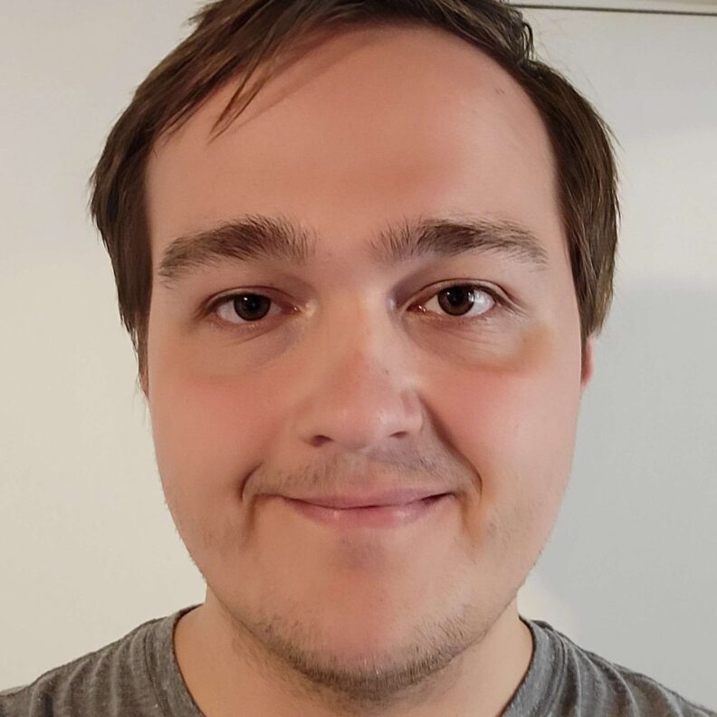 Headshot of Austin Flood