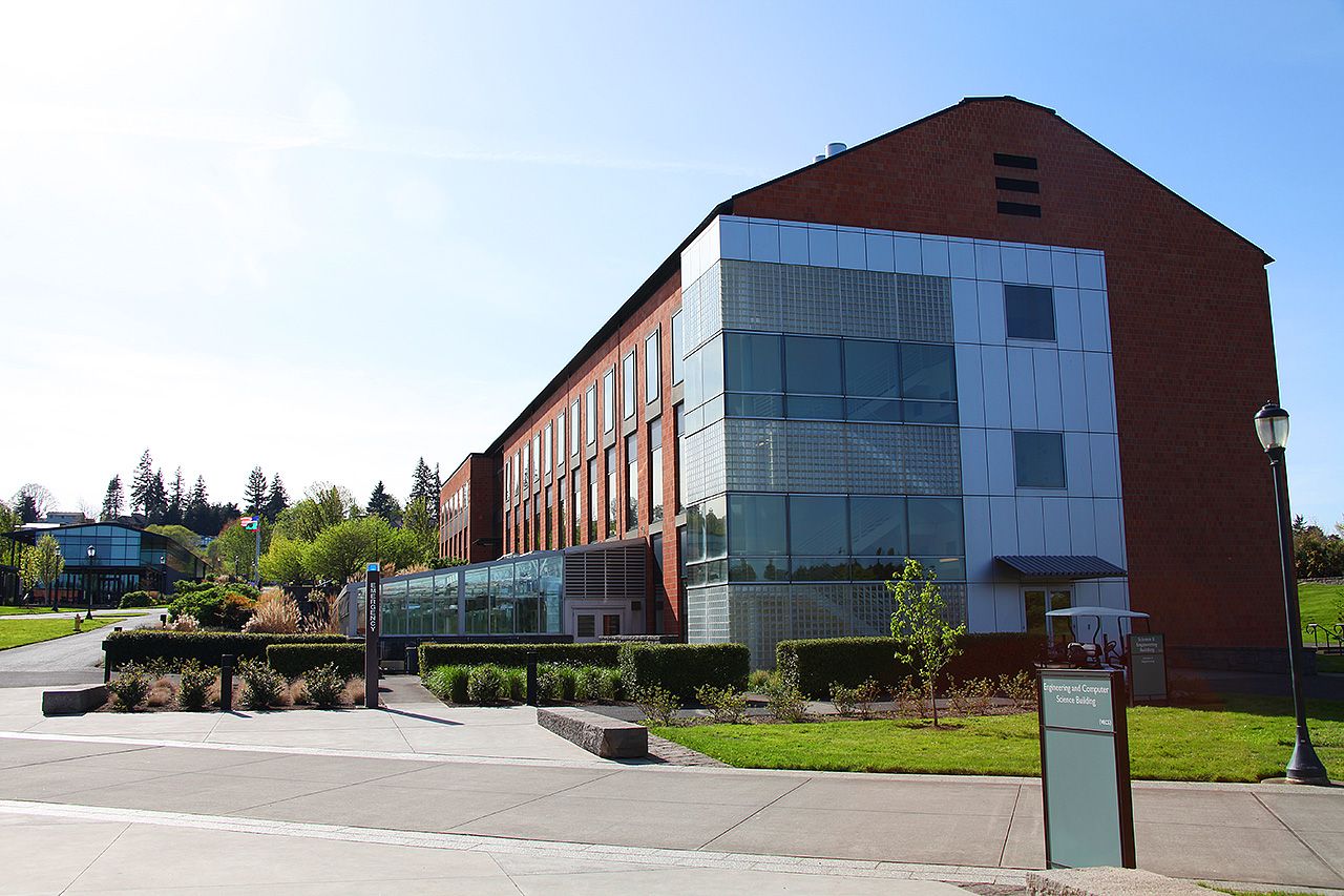 the engineering and computer science building in WSU Vancouver.