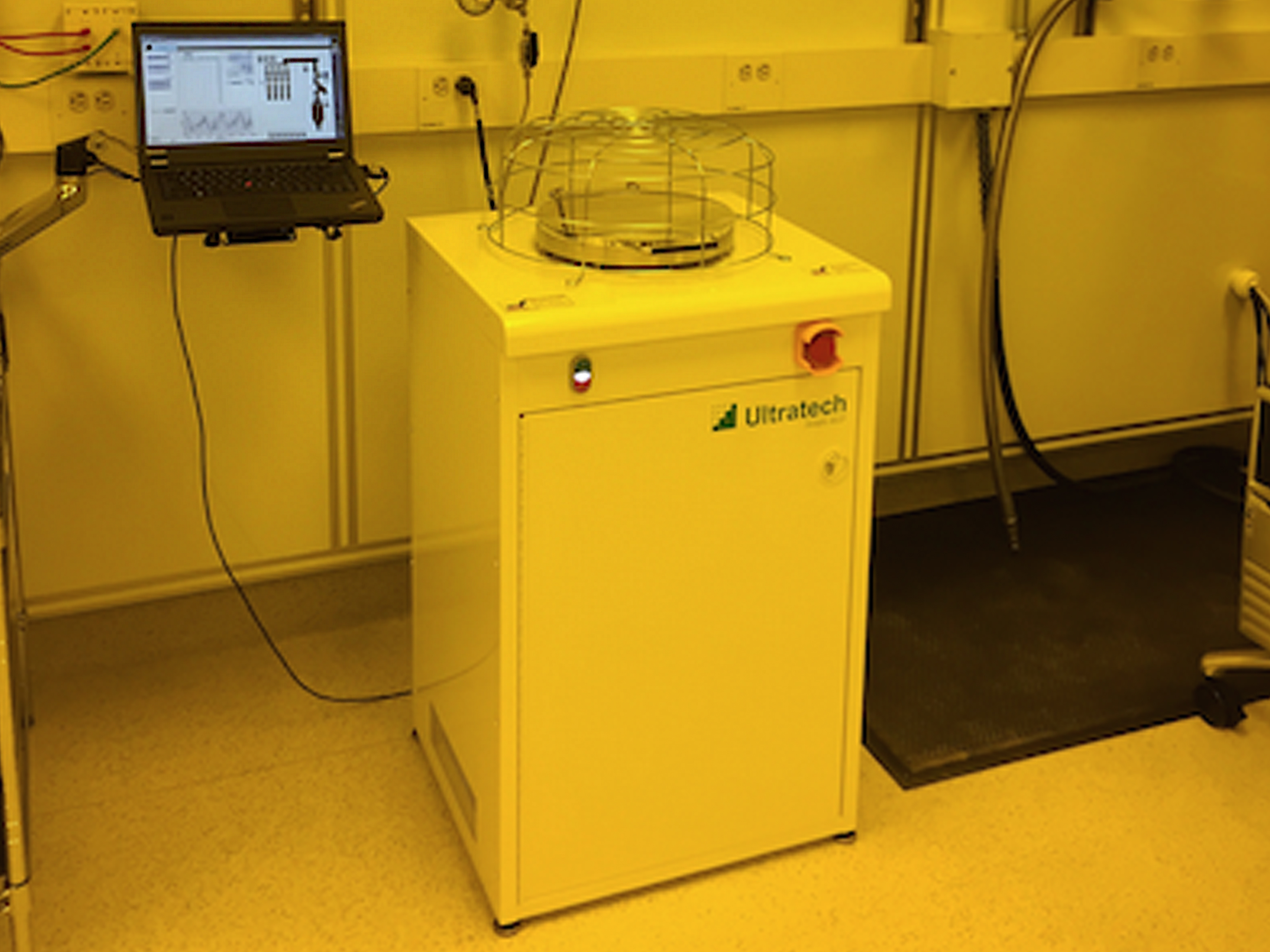 Center for Materials Research, Ultratech ALD machine.