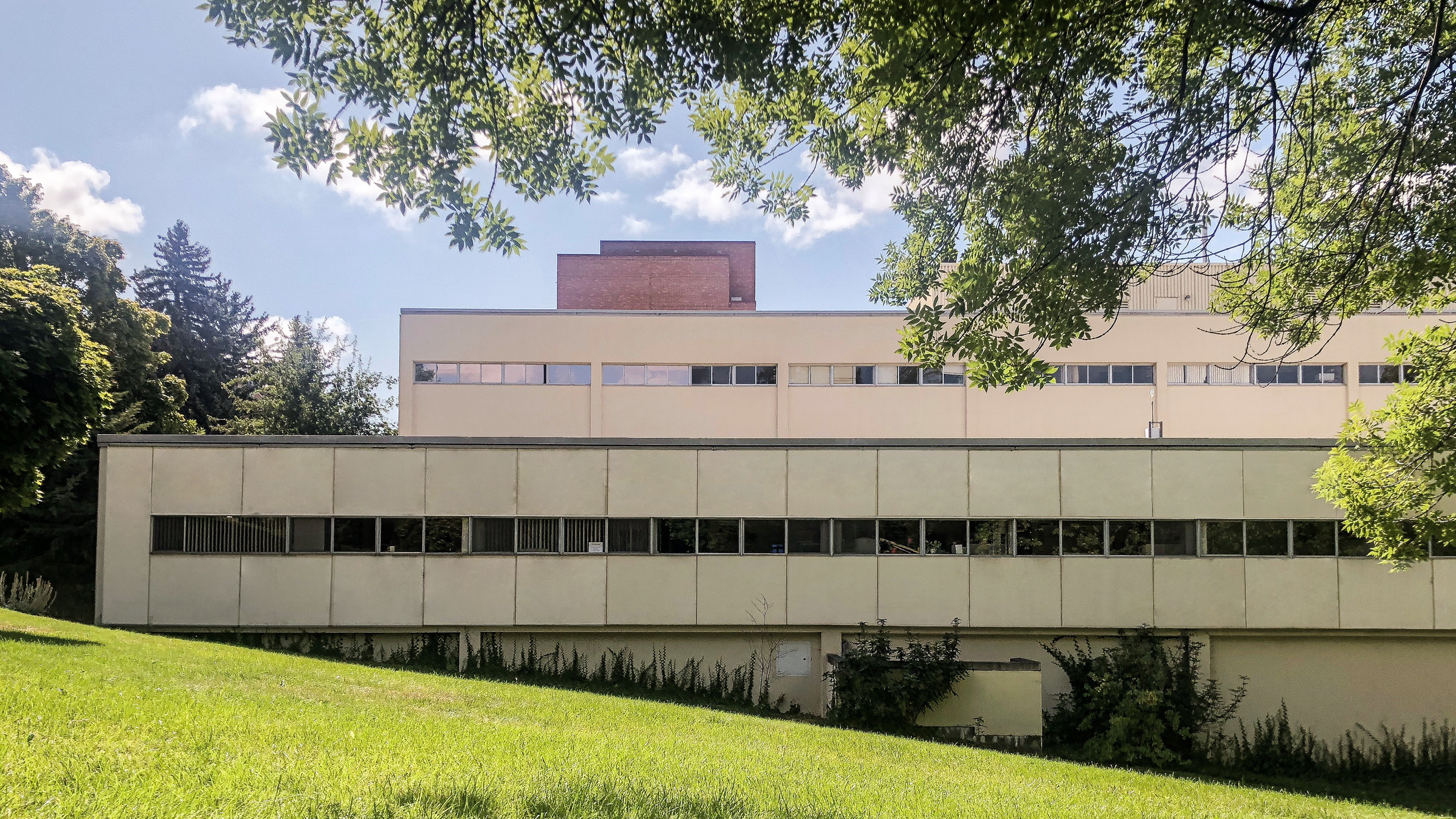 Sloan Hall, Side Facade in Pullman.