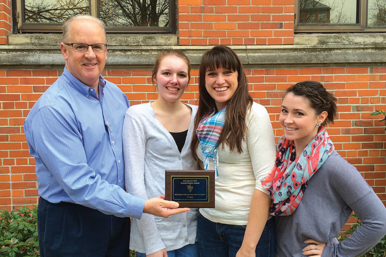 Rick DeBowes with veterinary students Melissa Boyer, Melanie Bowden, Mary Linker