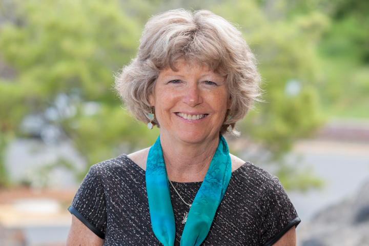 Kerri Marshall while on a visit to WSU.